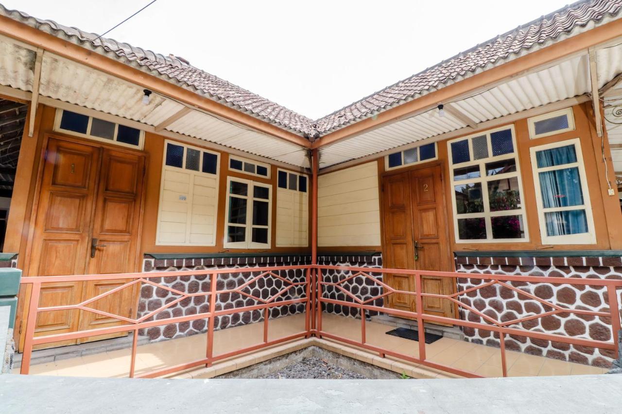 Hotel Wismancala Kaliurang Kültér fotó