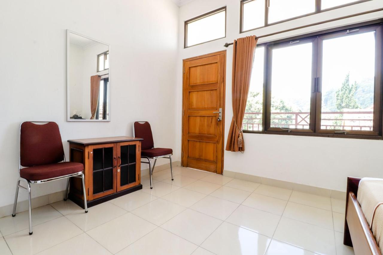 Hotel Wismancala Kaliurang Kültér fotó